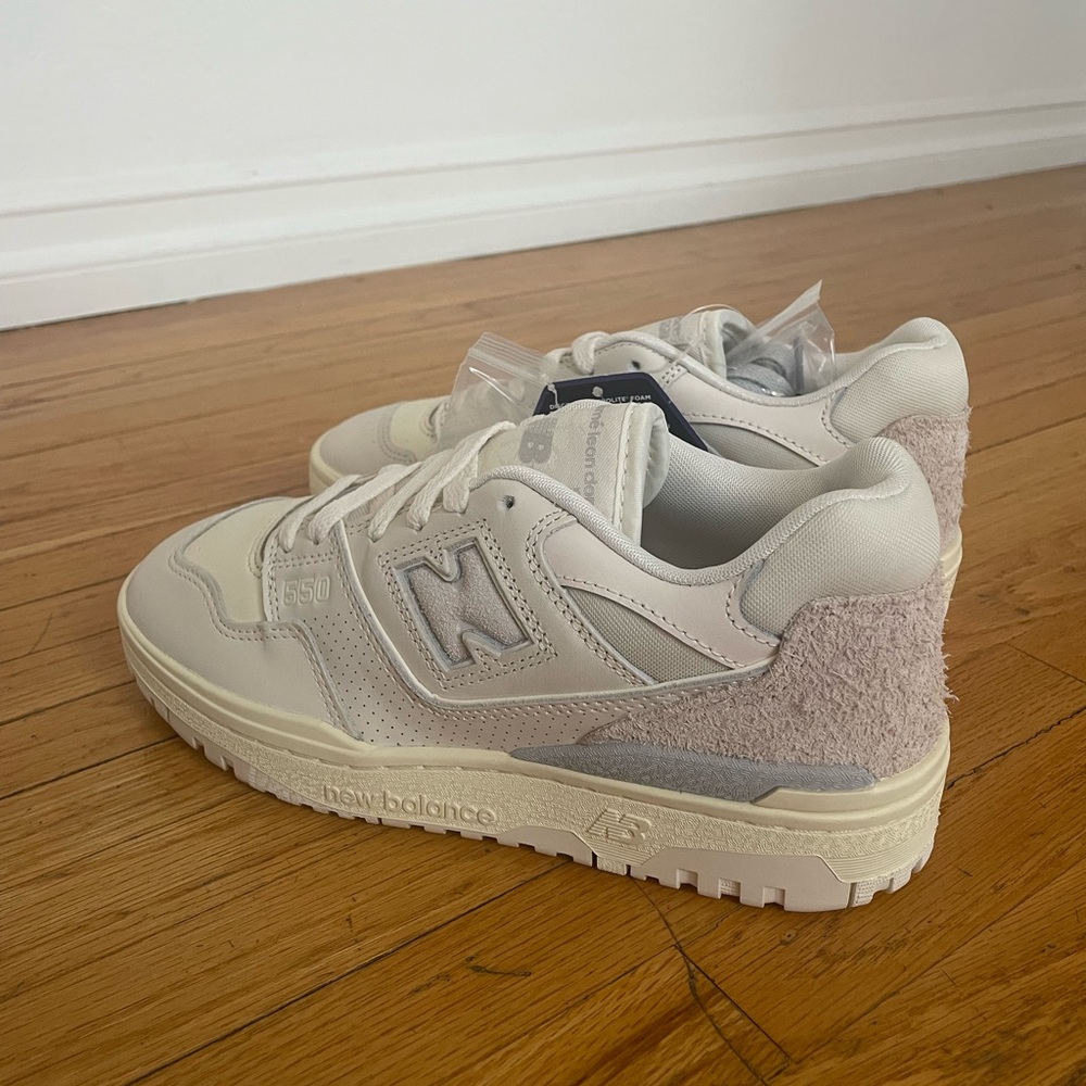 Aime Leon Dore New Balance P550 Basketball Oxfords in White - Picture 4 of 6